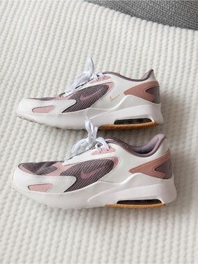 Nike Air Max Bolt Pink White Sneakers Women’s 8.5 EUC
